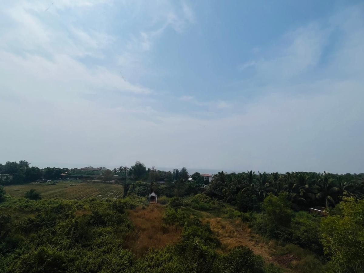 Nagas Hotel Satyavati Морджим Екстер'єр фото