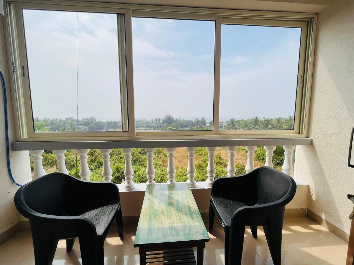 Nagas Hotel Satyavati Морджим Екстер'єр фото